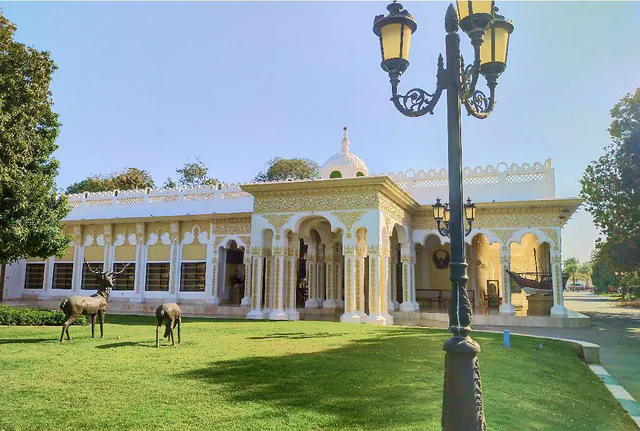 Al Bahar Palace